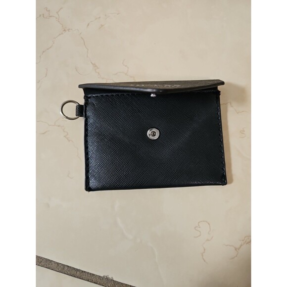 GUESS Coin Purse -  Chic & Clean Small Black Leather Accessory Bag with Logo - Picture 3 of 4